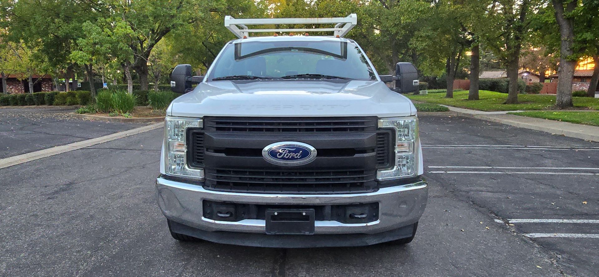 ford f-350 super duty chassis cab 2017 1FD8X3ET1HEB54603 image ford f-350 super duty chassis cab 2017 1FD8X3ET1HEB54603 image